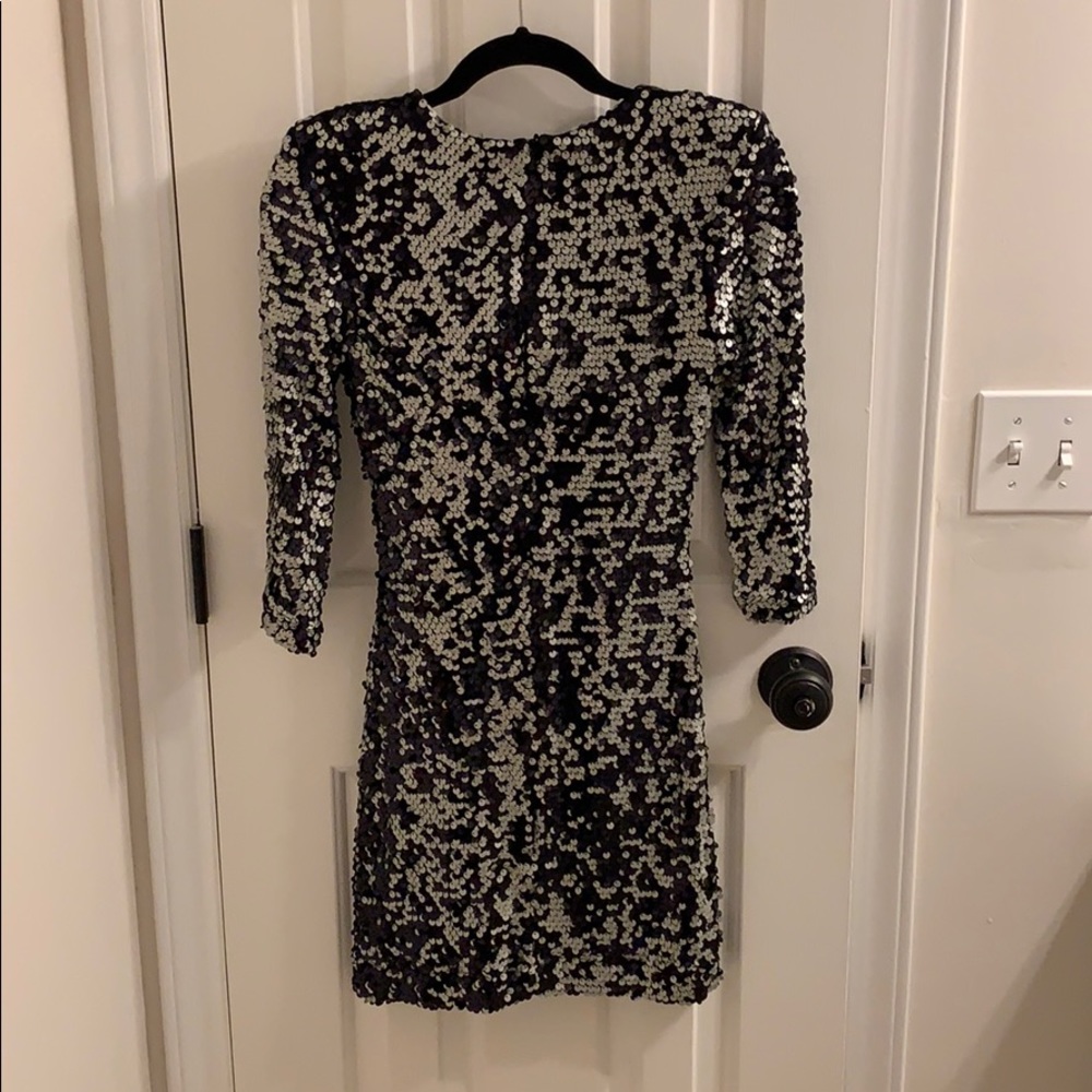 French Connection Size 4 sequined dress - Picture 3 of 3